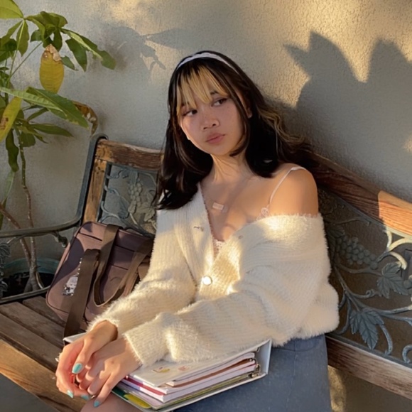 Meet your Posher, Mari - Picture 1 of 6